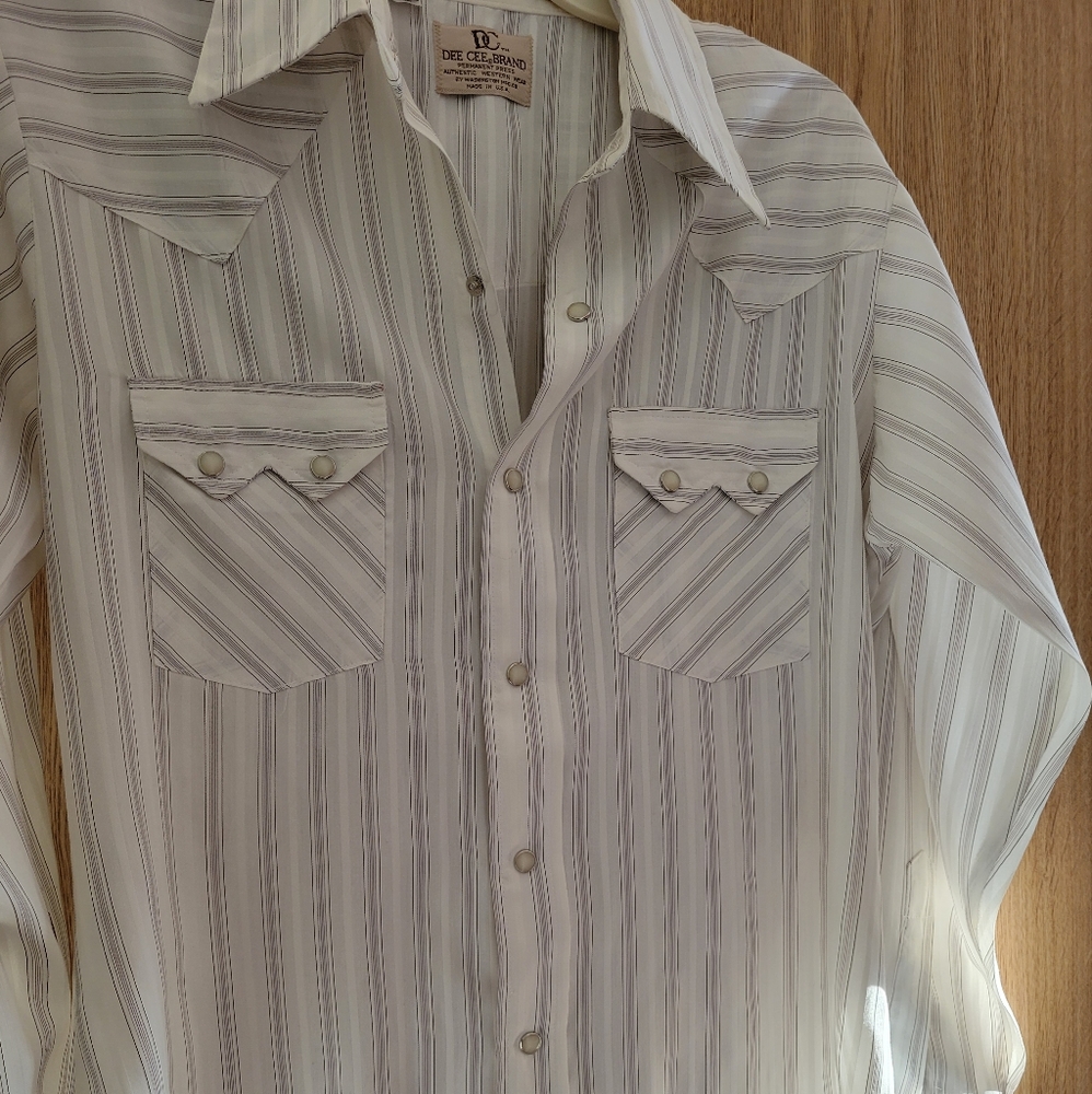 Men's Dee Cee Pearl Button Snap Western Cut Long-sleeve Shirt